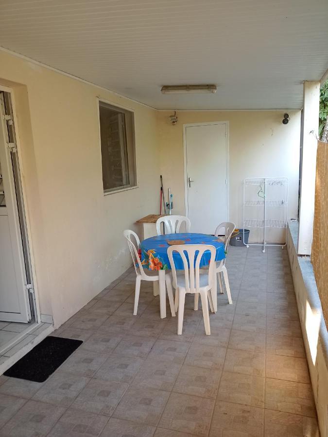 charmant appartement verdoyant Le Morne-Vert Buitenkant foto