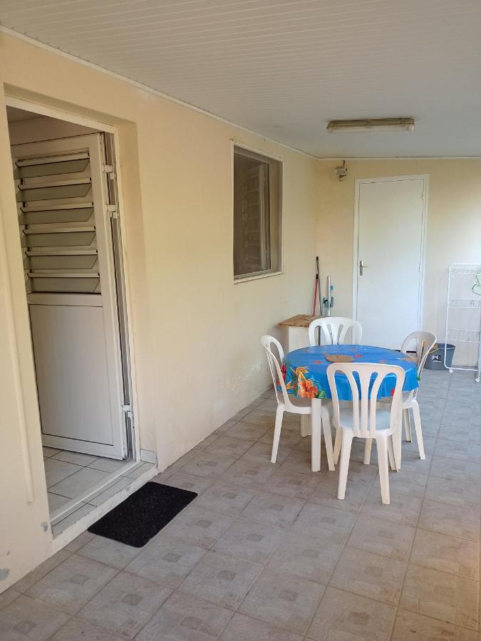 charmant appartement verdoyant Le Morne-Vert Buitenkant foto